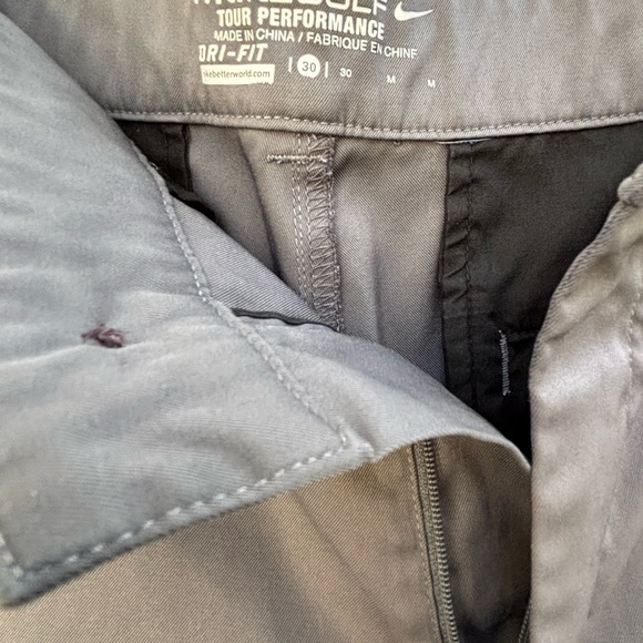 Nike Gray Flat Front Shorts for Casual Comfort‎ - Picture 9 of 9